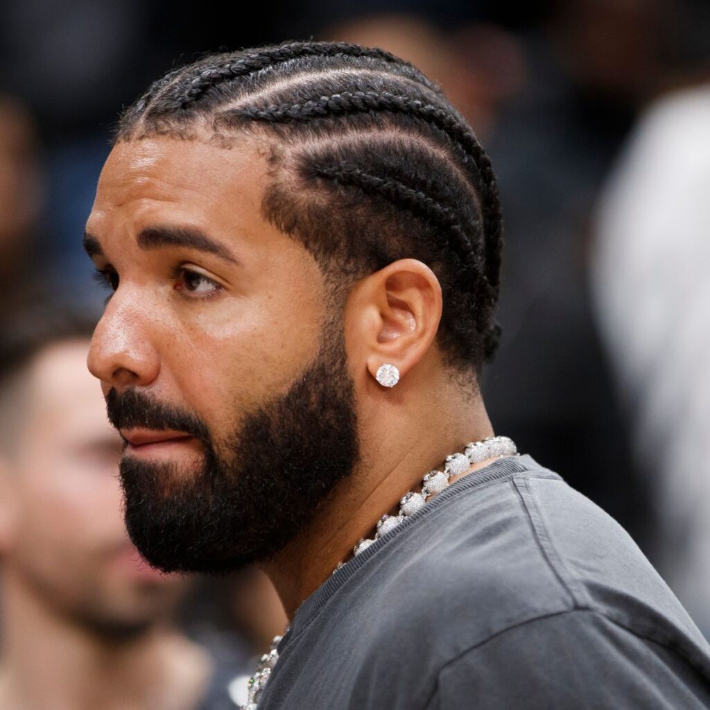 14 Fresh Men Braids: Contemporary Styles for the Modern Gentleman 2 16