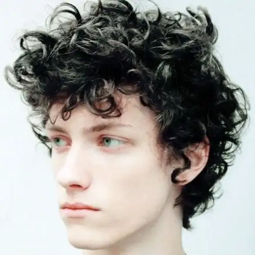 15 Natural Curly Styles: Embrace Texture with Confidence and Elegance 8 7 bangs with long back 1 e1481587315786