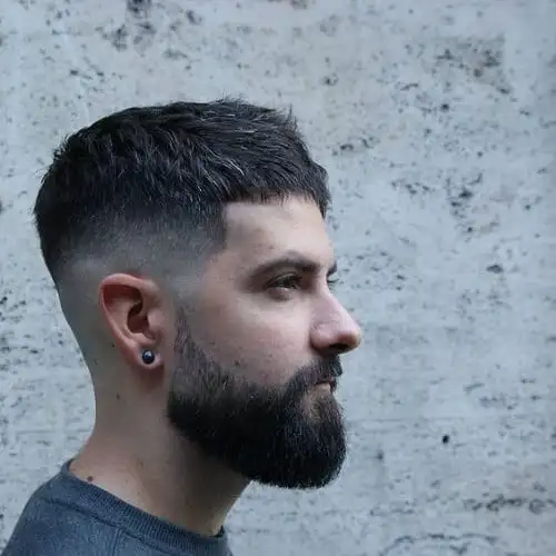 15 Stylish Caesar Cuts for Men: Timeless Looks for the Modern Gentleman 16 Grunge Hairstyle