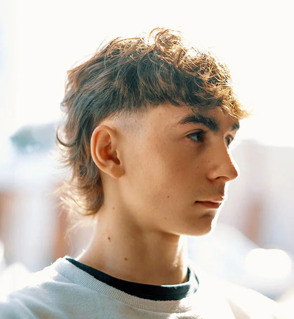 20 Trendy Highlight Ideas for Men: Elevate Your Look with Style 16 Modern Mullet