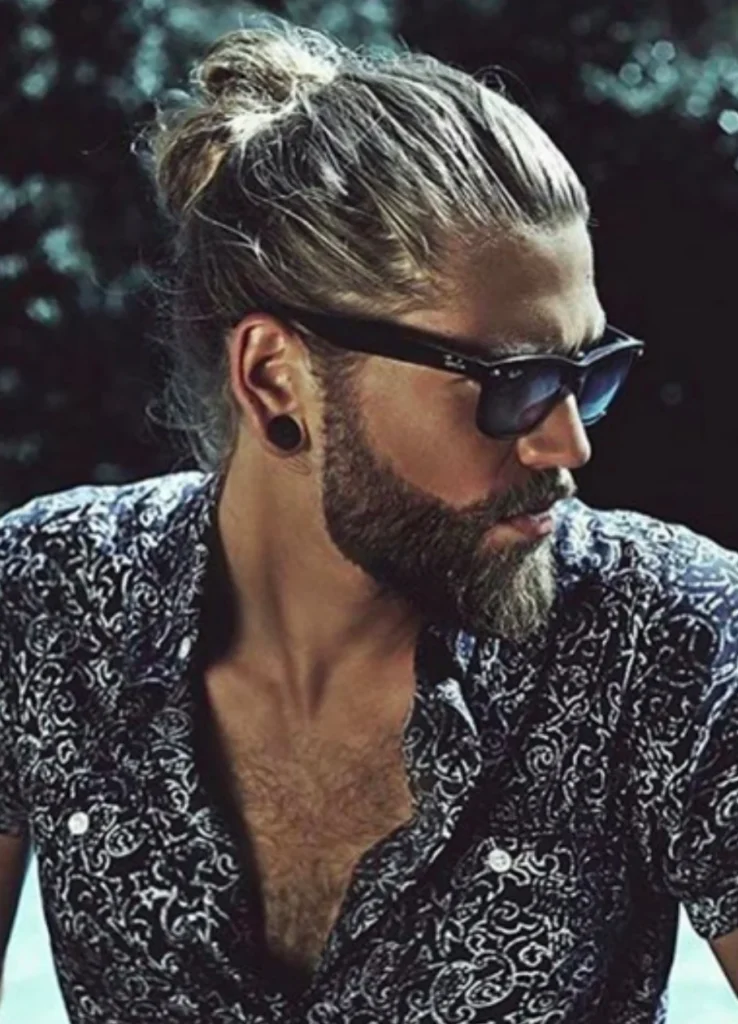 14 Trendy Long Haircuts for Men: Elevate Your Look with Style and Substance 3 Screenshot 20230118 105746 Chrome Beta 908x