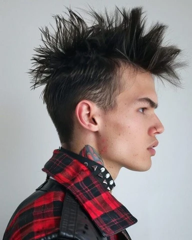 16 Red Hairstyles for Men: Striking Styles to Stand Out with Confidence 17