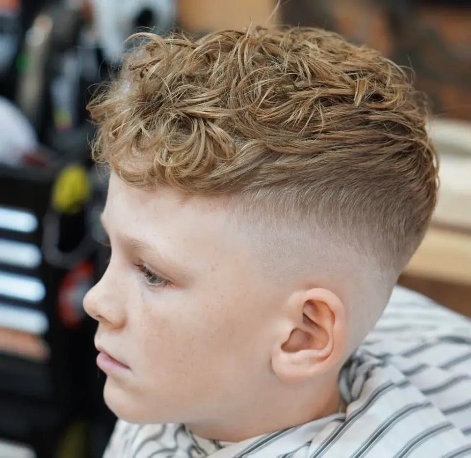 8 Unique Football Player Haircuts: Iconic Styles That Inspire On and Off the Pitch 4 blob