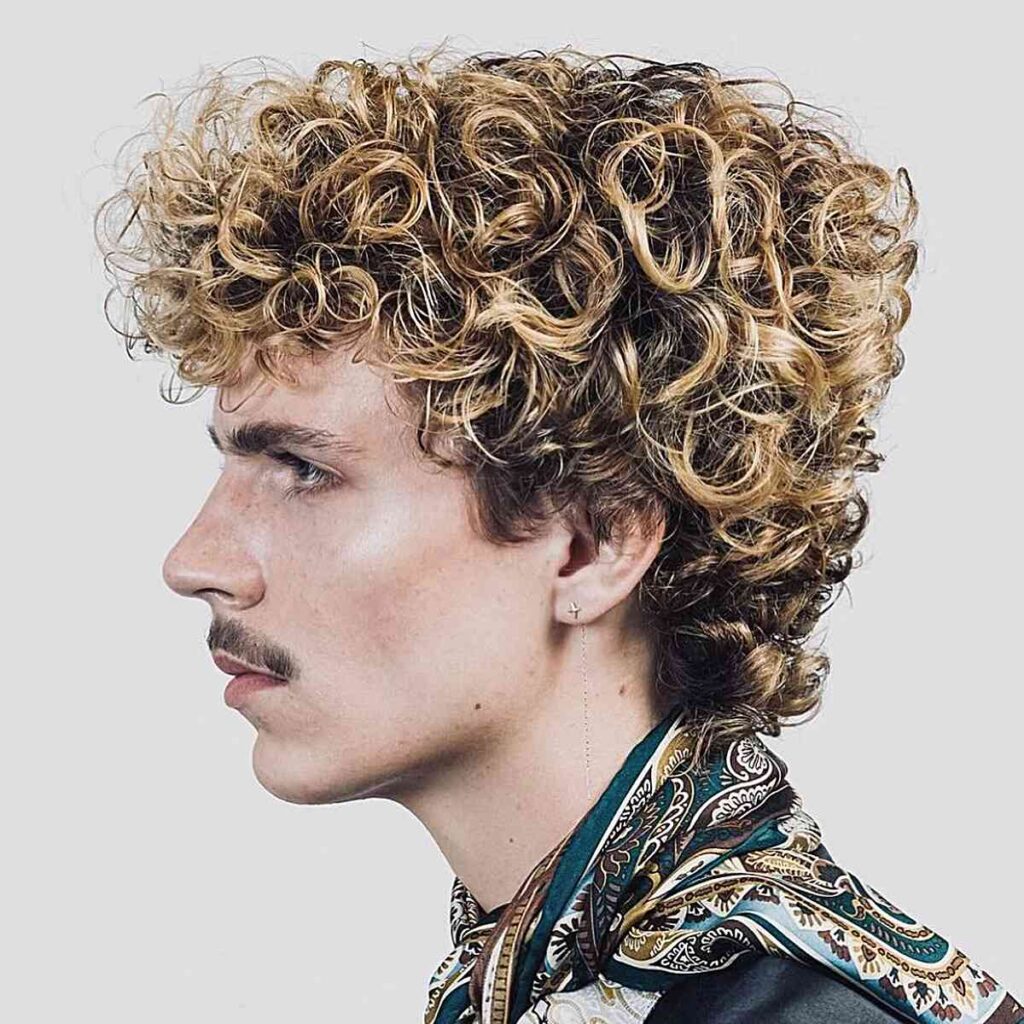 20 Trendy Highlight Ideas for Men: Elevate Your Look with Style 20 blonde highlighted curls for men