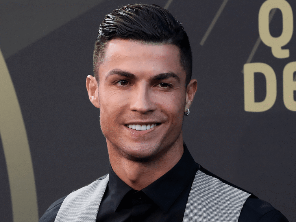12 Men’s Hairstyles for Thin Hair: Smart Solutions for a Fuller Look 7 combover b0deaf41a0314a928198baee50091020