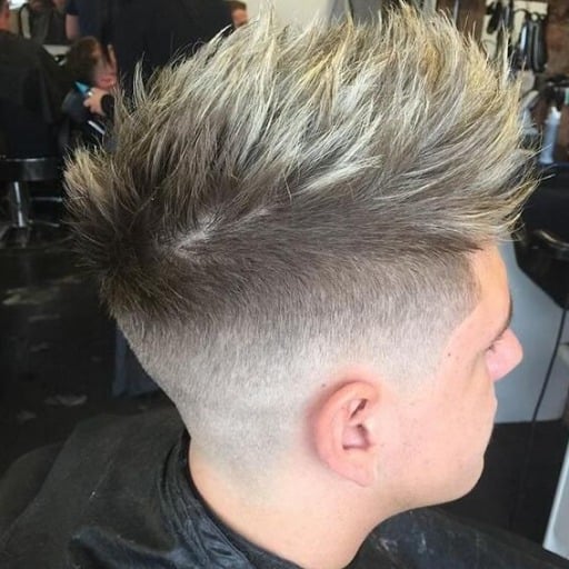 15 Bold Highlight Ideas for Men: Stand Out with Statement Hair Colour 16 frosted tips hair 4