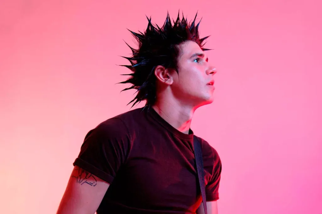 13 Bold Punk Inspired Hairstyles: Rebellious Styles with a Modern Edge 2 tp liberty spikes