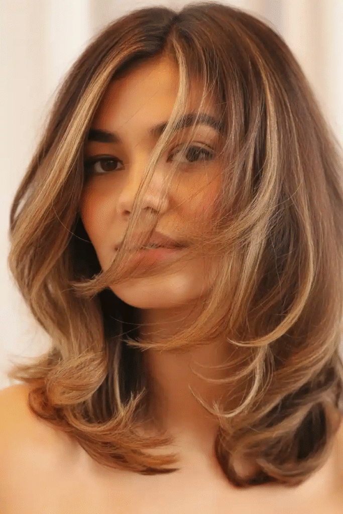 Top 14 Oval Shaped Face Hairstyles Ideas for Effortless Everyday Beauty 13 image 46