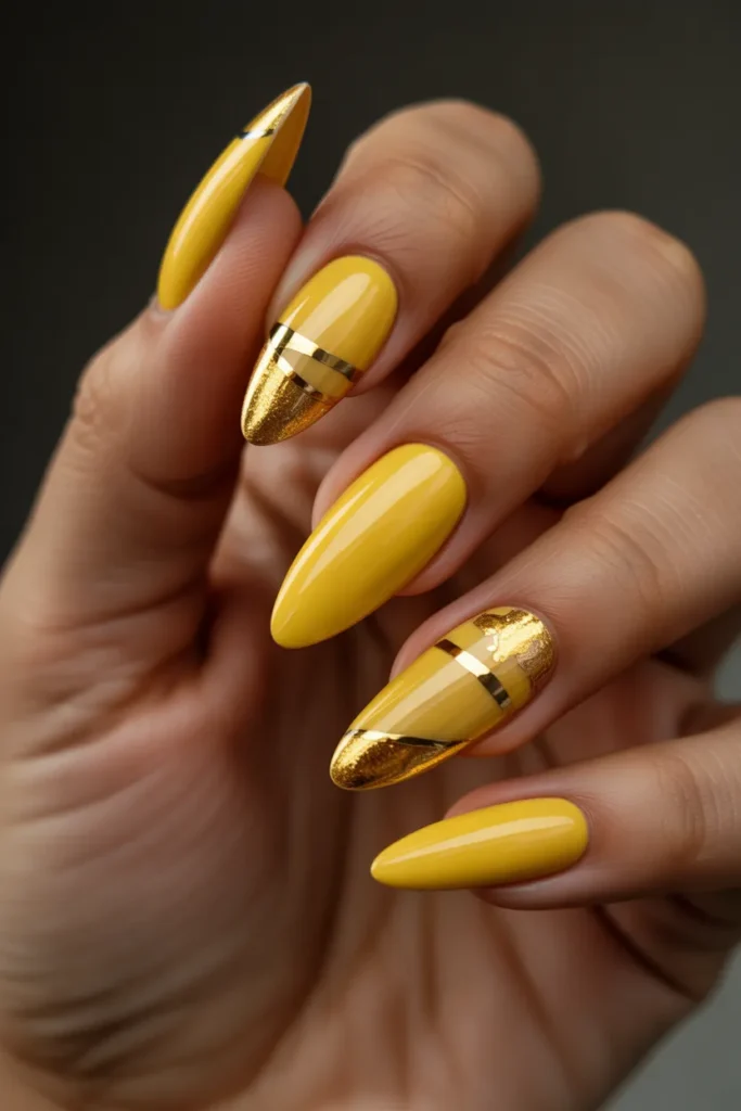 luxury yellow chrome nails with gold foi a2FoH8uKRHmFosTy7qZdrQ rE8nn2JnR0uWPxdT efjAA 1