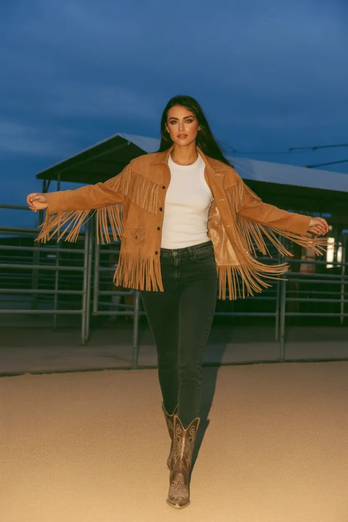 woman wearing suede fringe jacket fitted OMqok GAQYW2kPpmE1ij2Q B6cDp9d3S7Wc8f5TN17eig